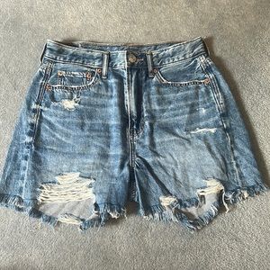 American Eagle mom shorts